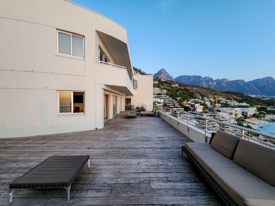 2 Bedroom Property for Sale in Clifton Western Cape